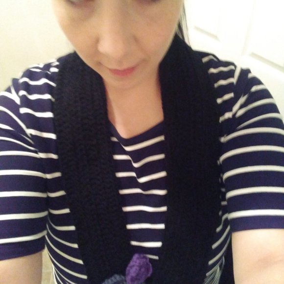 Gray Skull - the scarf! - Picture 3 of 10